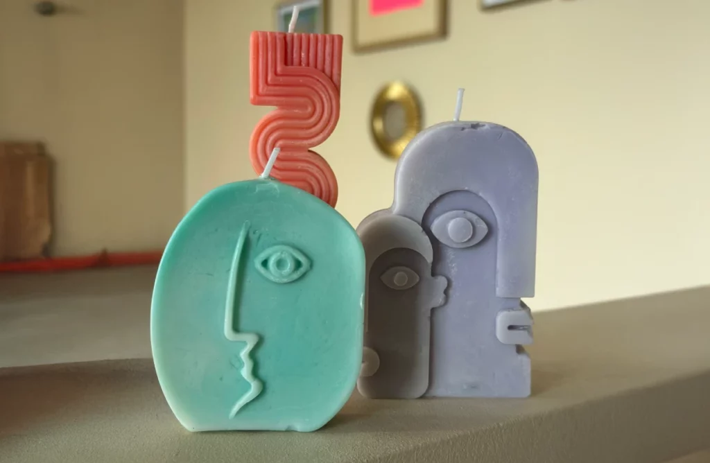 Création de bougie en cire végétale chez tonton kraft le café créatif à pontoise dans le val d'oise